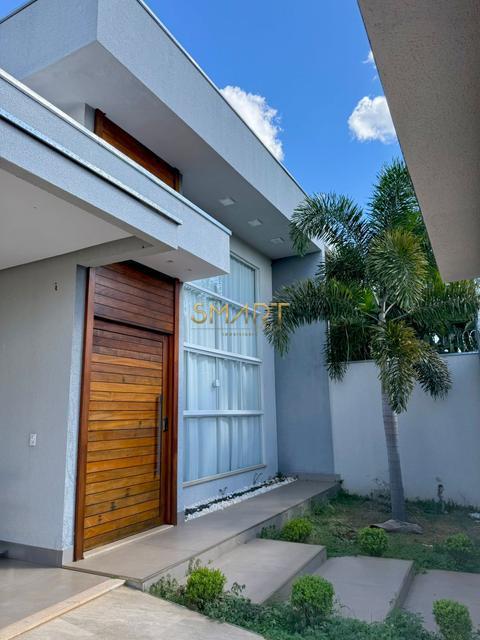 Casa à venda em Goianésia, Residencial Granville, com 4 quartos, com 228 m²